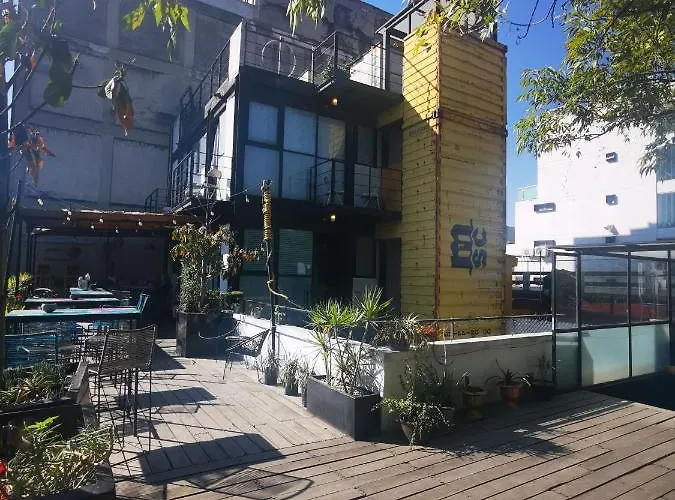 Metro Boutique Hostal