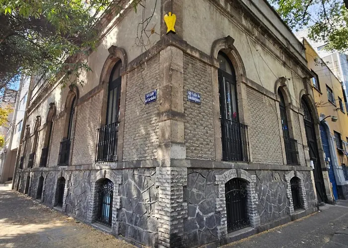 Hostal Metro Boutique *