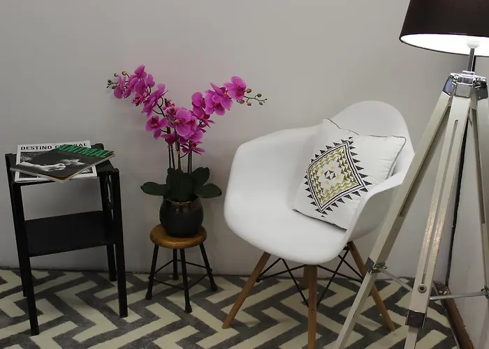 Metro Boutique Hostal